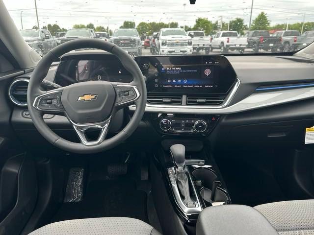 new 2025 Chevrolet Trax car, priced at $24,577