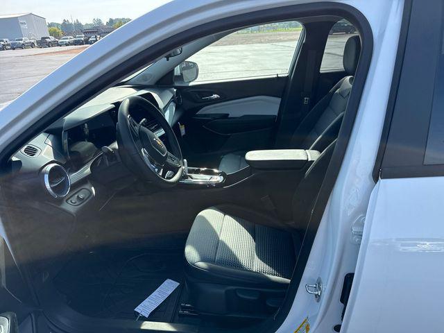 new 2025 Chevrolet Trax car, priced at $25,548
