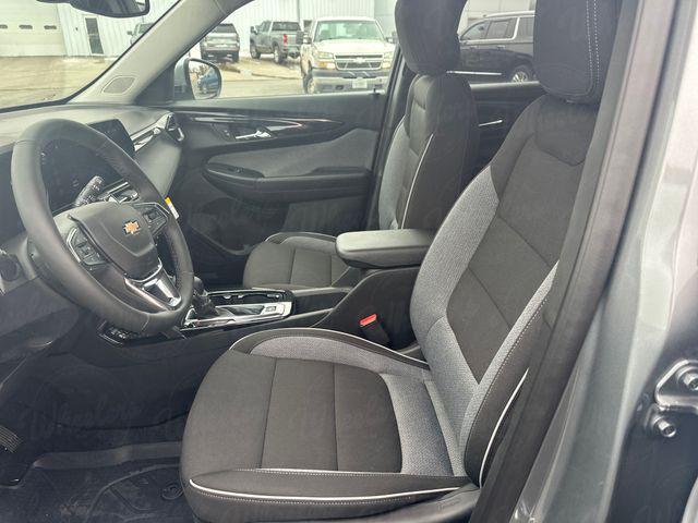 new 2025 Chevrolet TrailBlazer car, priced at $29,804