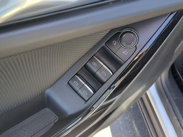 new 2026 Chevrolet Equinox car, priced at $37,471