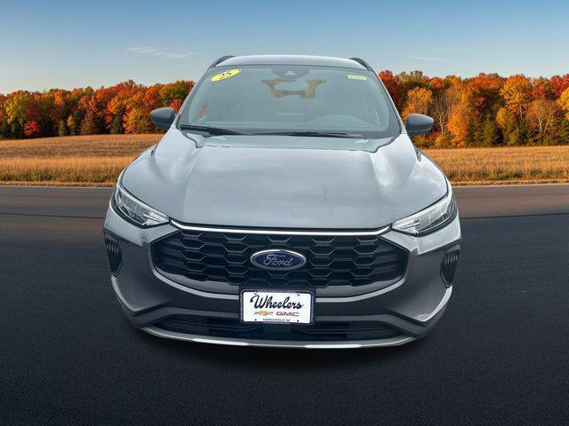 used 2025 Ford Escape car, priced at $26,998
