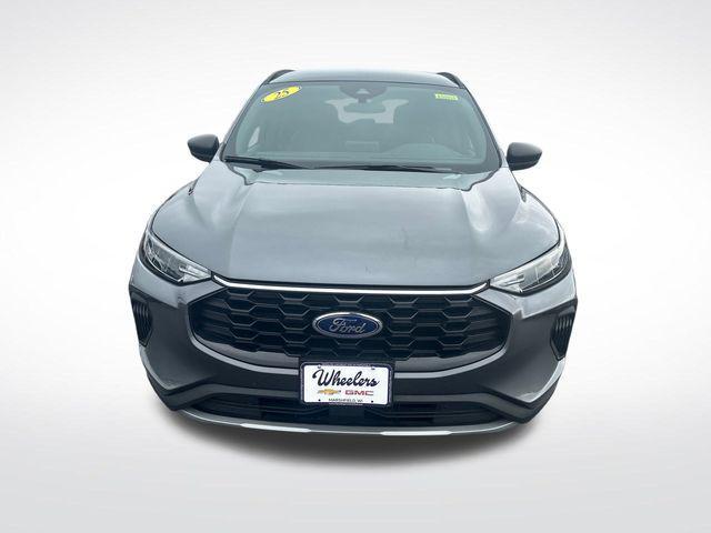 used 2025 Ford Escape car, priced at $26,998