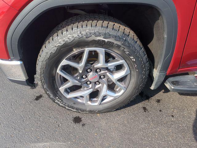 used 2022 GMC Sierra 1500 car, priced at $38,496