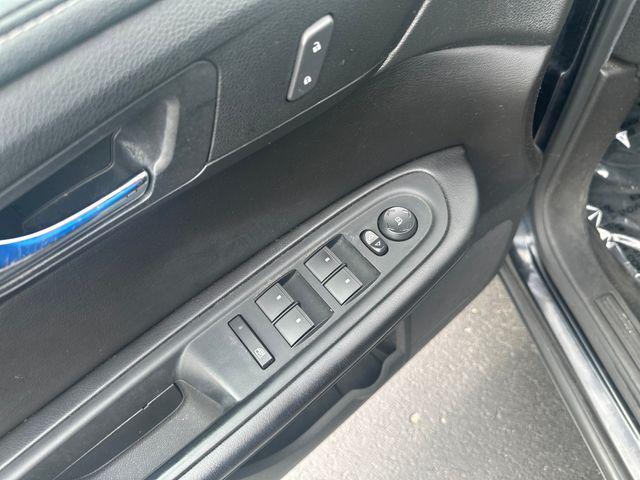 used 2014 Chevrolet Traverse car, priced at $10,740