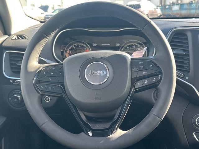 used 2023 Jeep Cherokee car, priced at $25,759