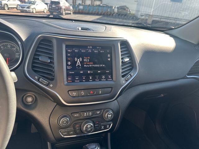 used 2023 Jeep Cherokee car, priced at $25,759