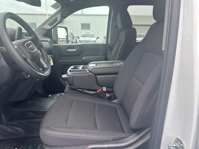 new 2025 GMC Sierra 3500 car, priced at $52,241