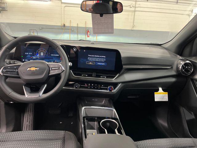 new 2025 Chevrolet Equinox car, priced at $31,995