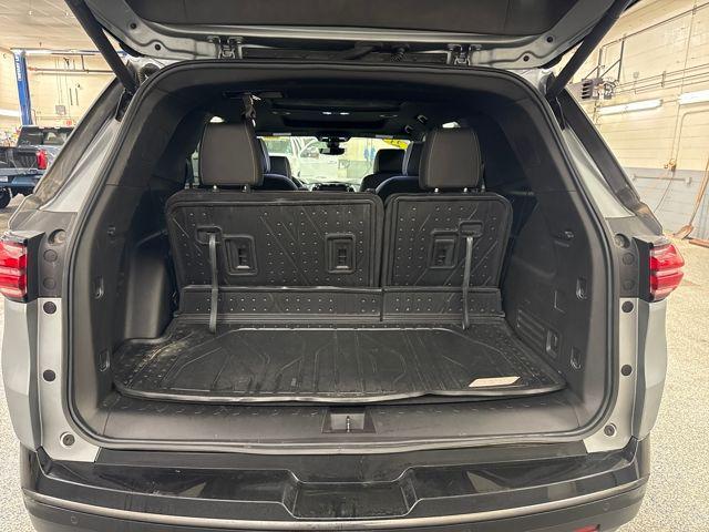 used 2023 Chevrolet Traverse car, priced at $38,986