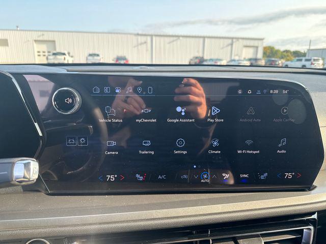 new 2026 Chevrolet Traverse car, priced at $44,195