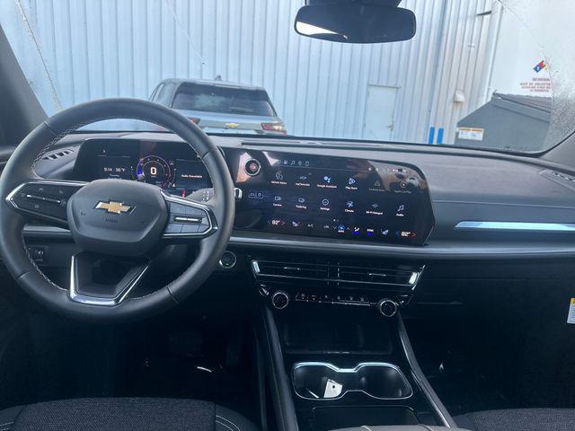 new 2026 Chevrolet Traverse car, priced at $43,368