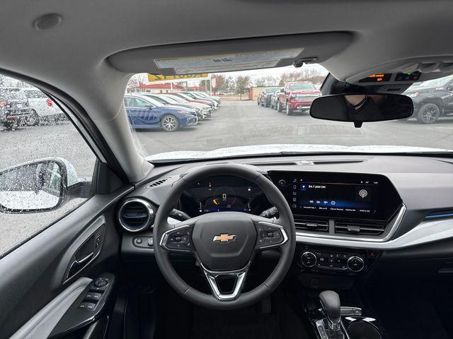 new 2025 Chevrolet Trax car, priced at $25,557