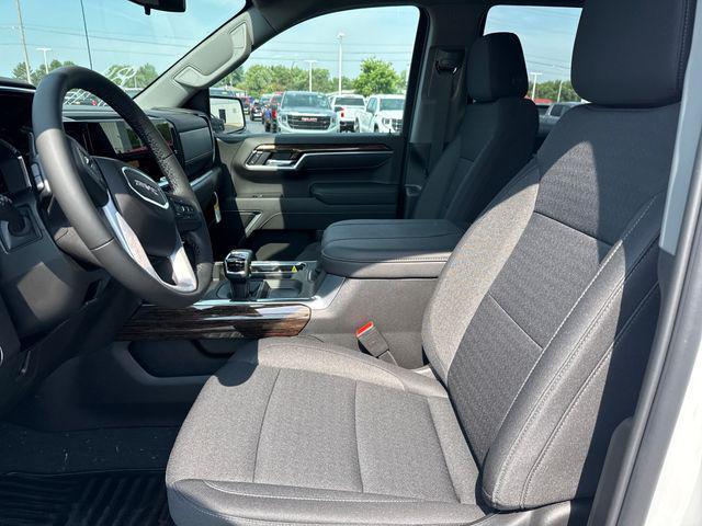 new 2025 GMC Sierra 1500 car, priced at $55,530