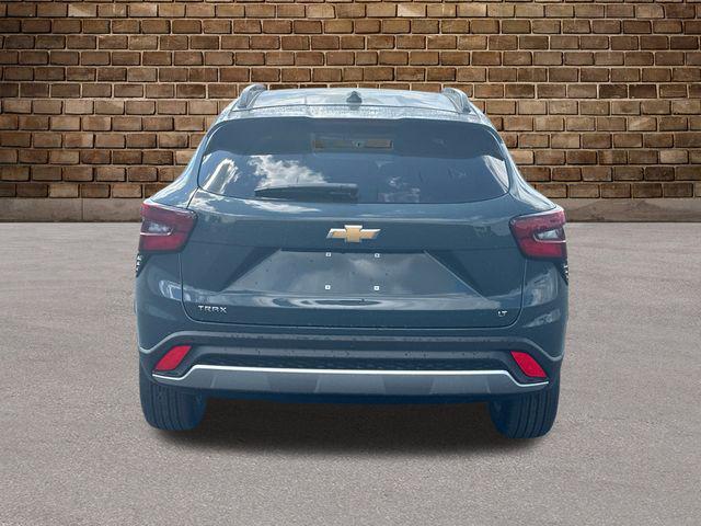 new 2025 Chevrolet Trax car, priced at $25,607