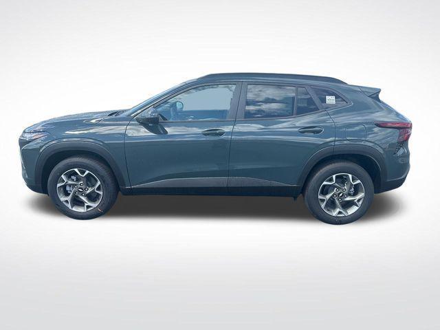 new 2025 Chevrolet Trax car, priced at $25,681