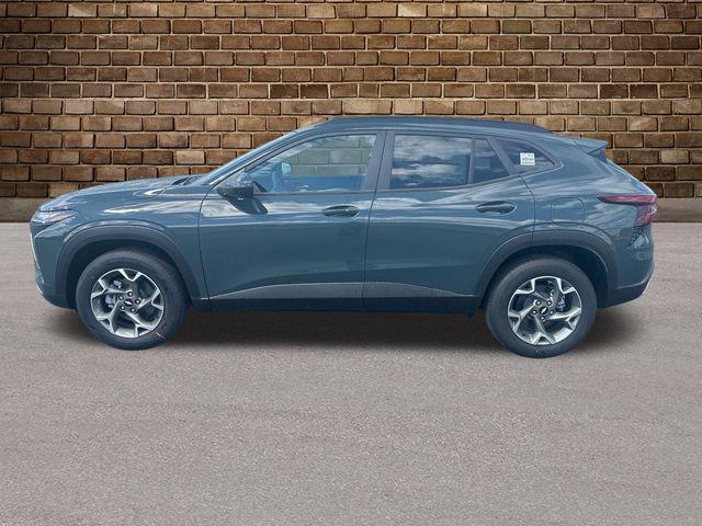 new 2025 Chevrolet Trax car, priced at $25,607