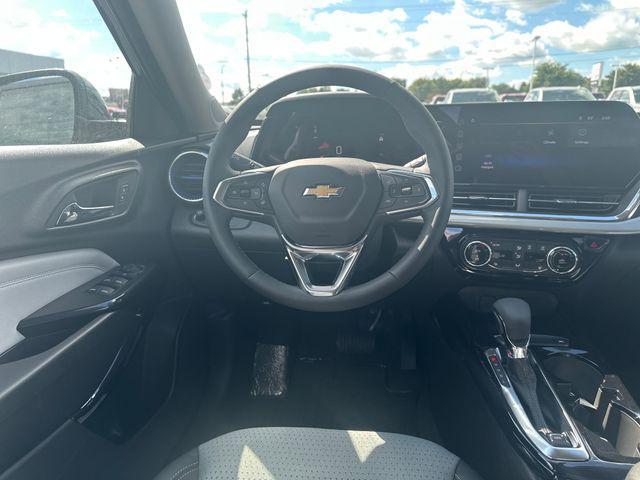 new 2025 Chevrolet Trax car, priced at $25,681