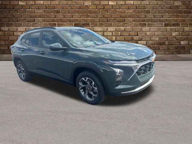 new 2025 Chevrolet Trax car, priced at $25,607