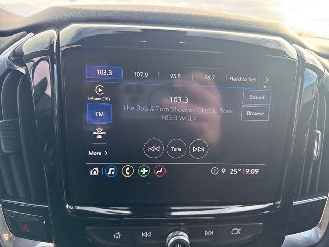 used 2022 Chevrolet Traverse car, priced at $25,366