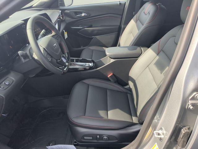 new 2025 Chevrolet Trax car, priced at $27,438