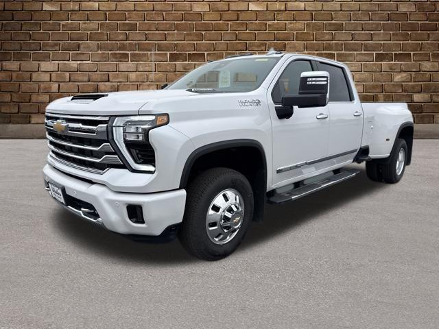 used 2025 Chevrolet Silverado 3500 car, priced at $78,998