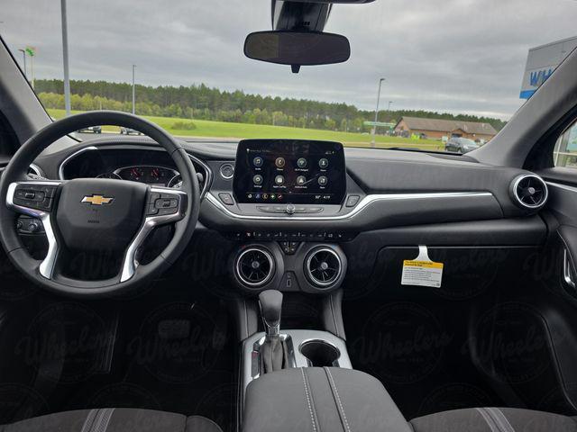 new 2025 Chevrolet Blazer car, priced at $38,885