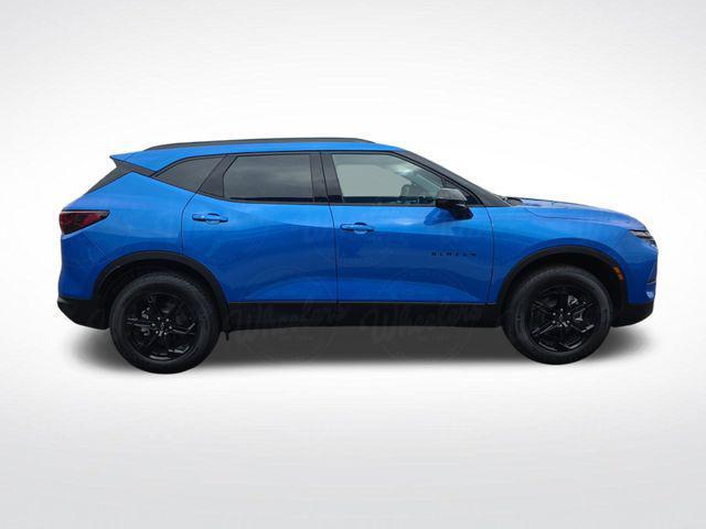 new 2025 Chevrolet Blazer car, priced at $38,885