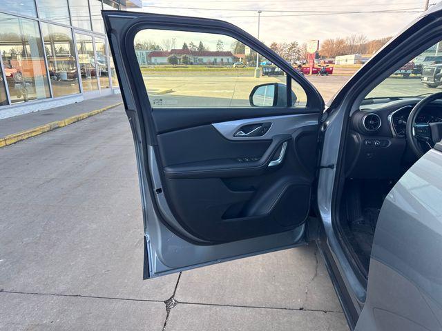 used 2025 Chevrolet Blazer car, priced at $31,905