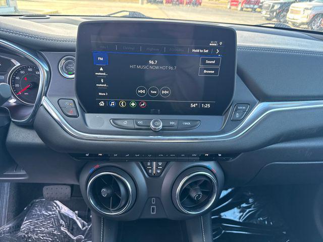 used 2025 Chevrolet Blazer car, priced at $31,905