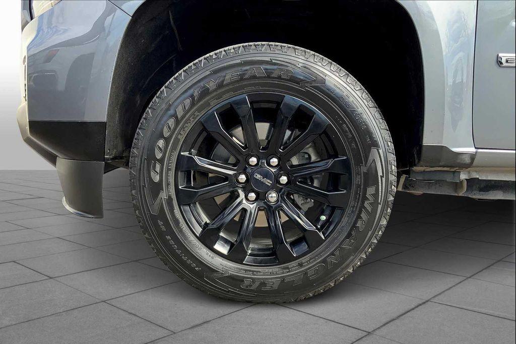 used 2022 GMC Canyon car, priced at $32,166