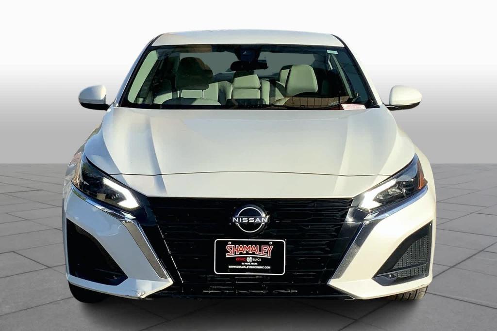 used 2023 Nissan Altima car, priced at $22,892