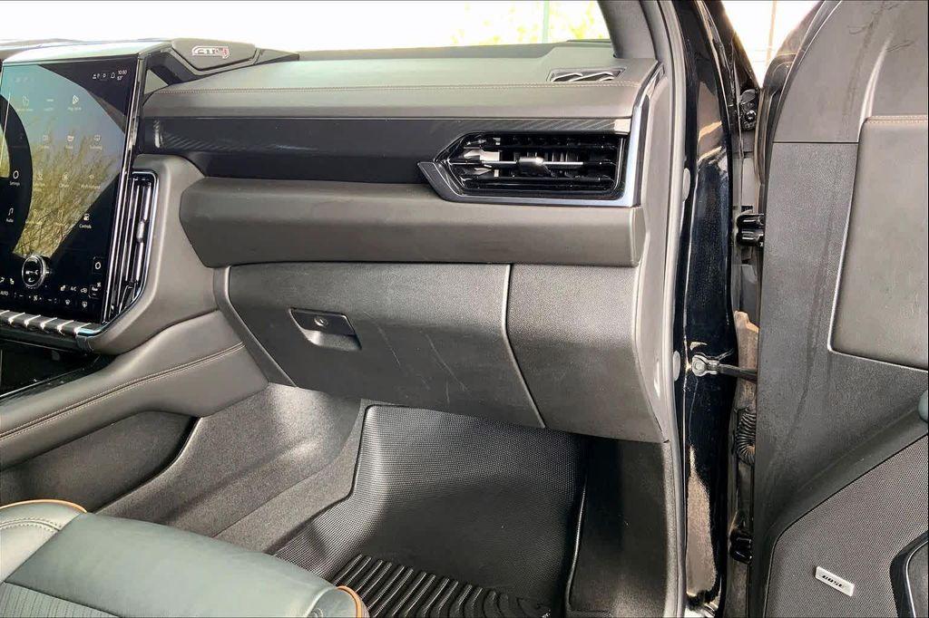 used 2025 GMC Yukon car, priced at $78,982