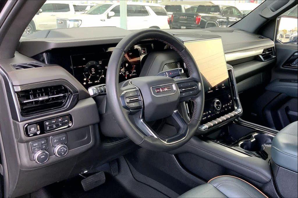 used 2025 GMC Yukon car, priced at $78,982