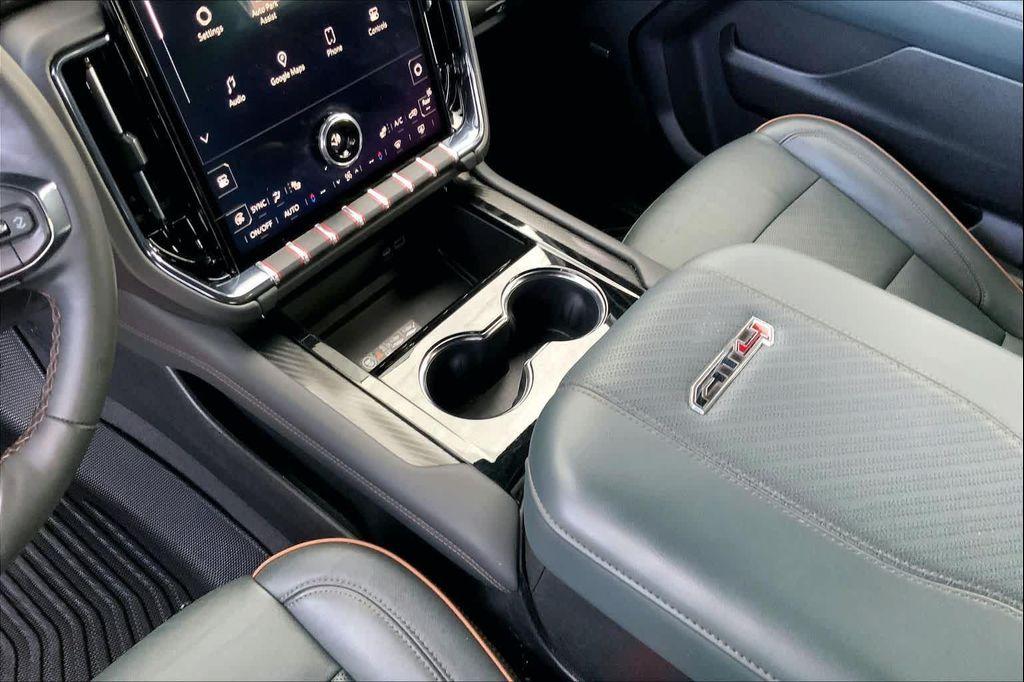 used 2025 GMC Yukon car, priced at $78,982