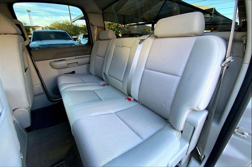 used 2013 Chevrolet Silverado 1500 car, priced at $17,982