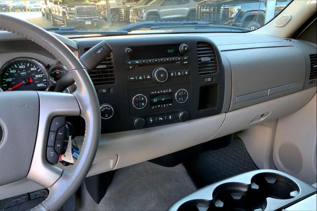 used 2013 Chevrolet Silverado 1500 car, priced at $17,982