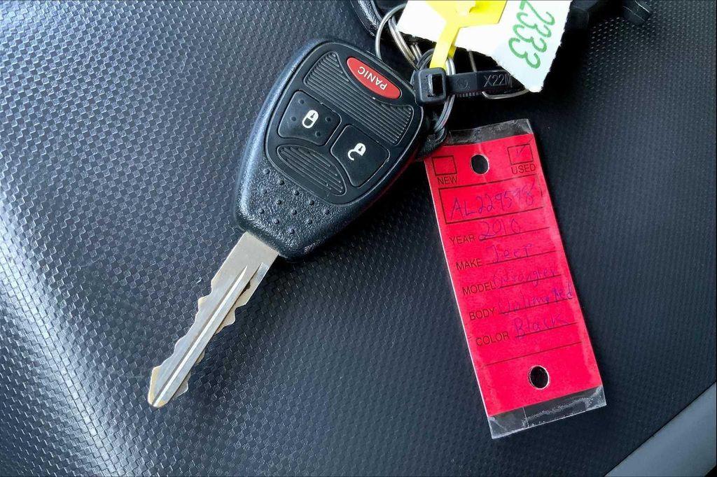 used 2010 Jeep Wrangler Unlimited car, priced at $13,592