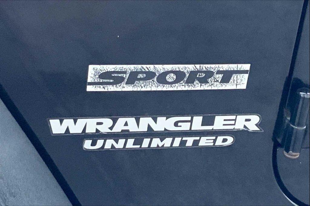 used 2010 Jeep Wrangler Unlimited car, priced at $13,592