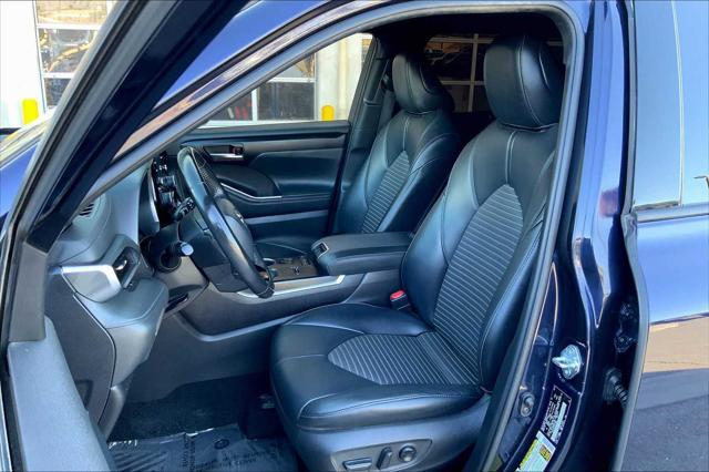 used 2021 Toyota Highlander car, priced at $31,320