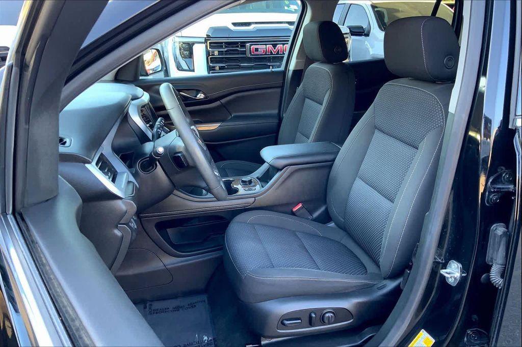 used 2023 GMC Acadia car, priced at $28,982