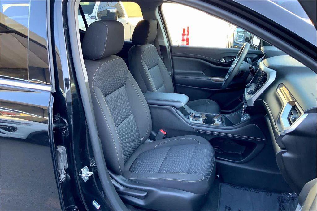 used 2023 GMC Acadia car, priced at $28,982