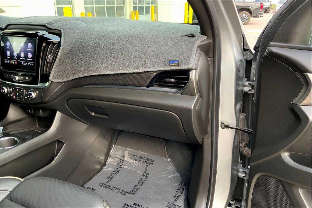 used 2023 Chevrolet Traverse car, priced at $40,982