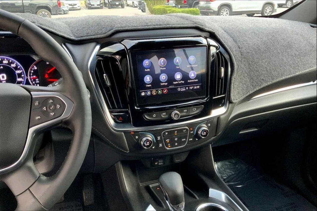 used 2023 Chevrolet Traverse car, priced at $40,982