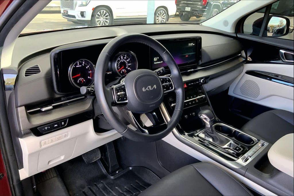 used 2022 Kia Carnival car, priced at $32,592