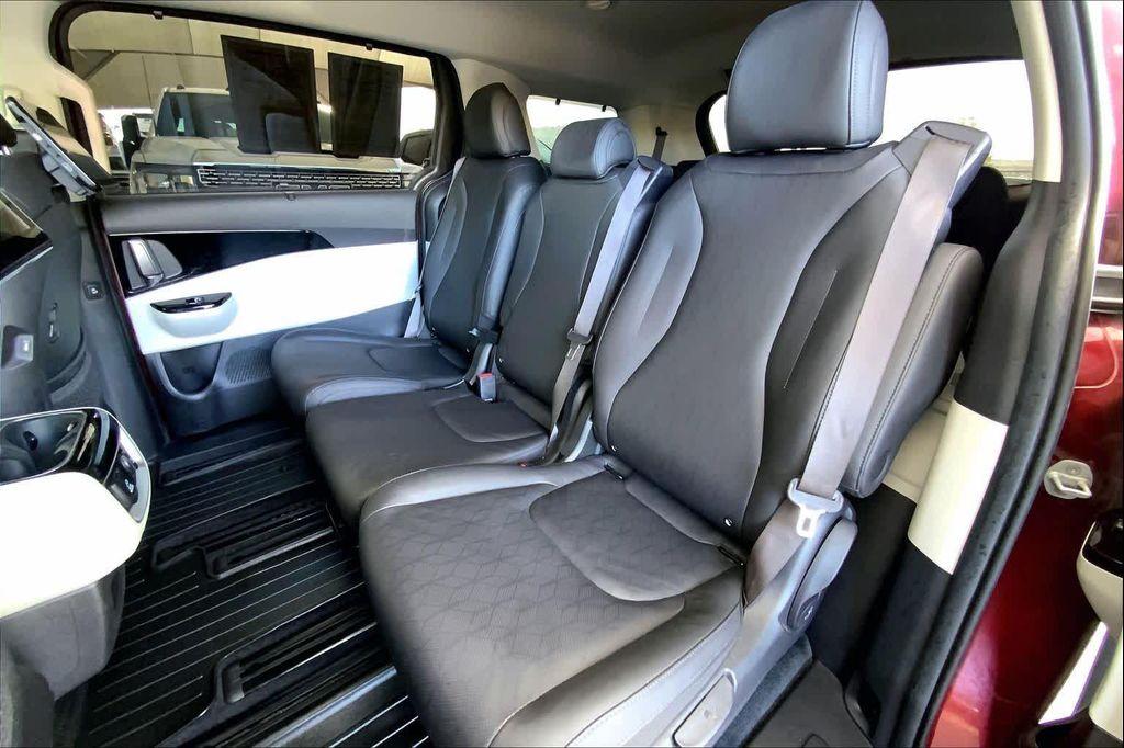 used 2022 Kia Carnival car, priced at $32,592