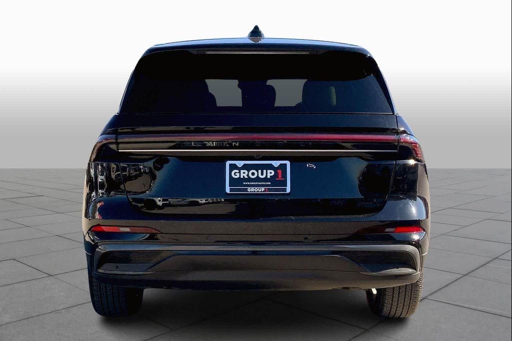 used 2025 Lincoln Nautilus car, priced at $48,713