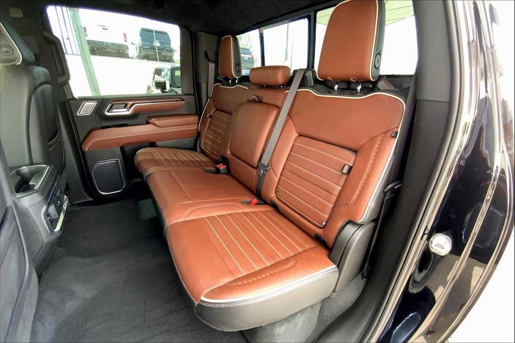 used 2024 GMC Sierra 2500 car, priced at $85,889