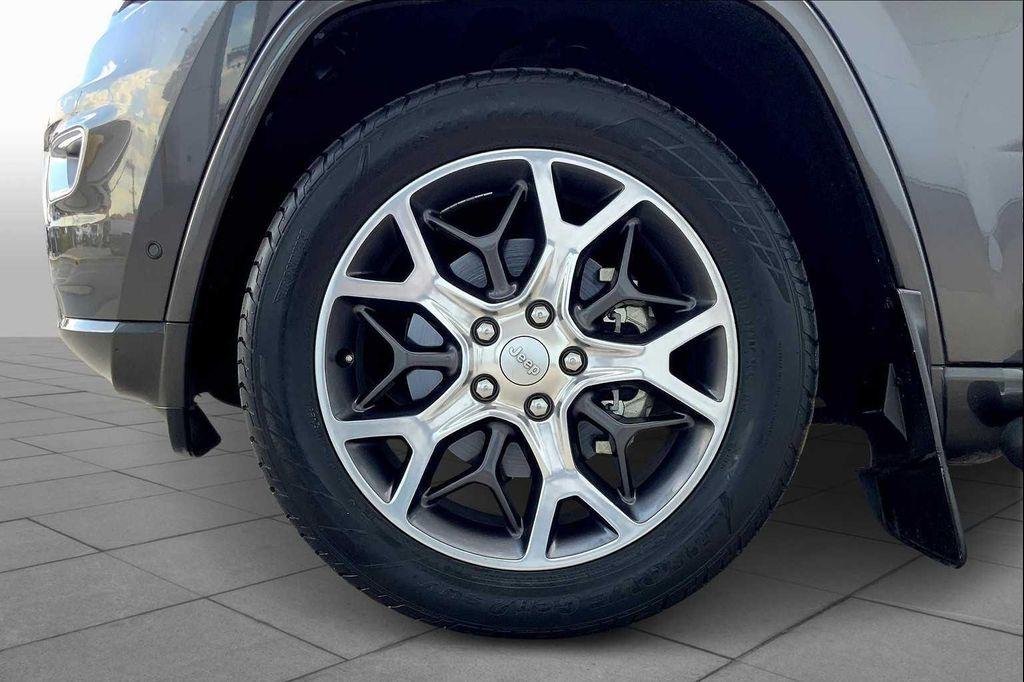 used 2019 Jeep Grand Cherokee car, priced at $22,592