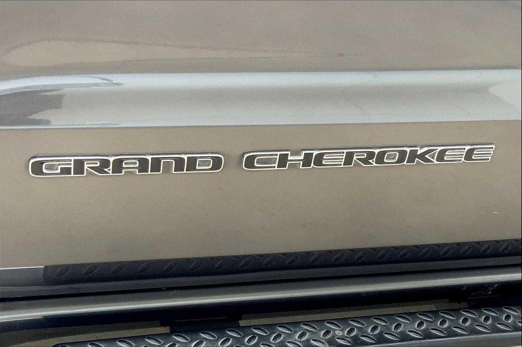 used 2019 Jeep Grand Cherokee car, priced at $22,592