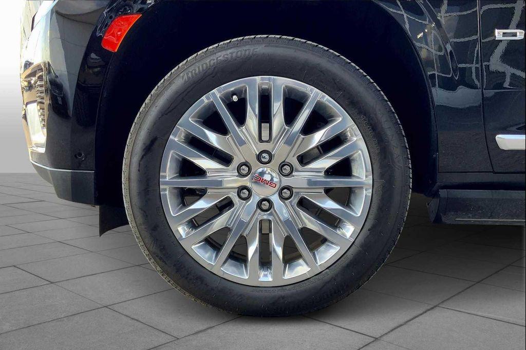 used 2024 GMC Yukon XL car, priced at $71,982